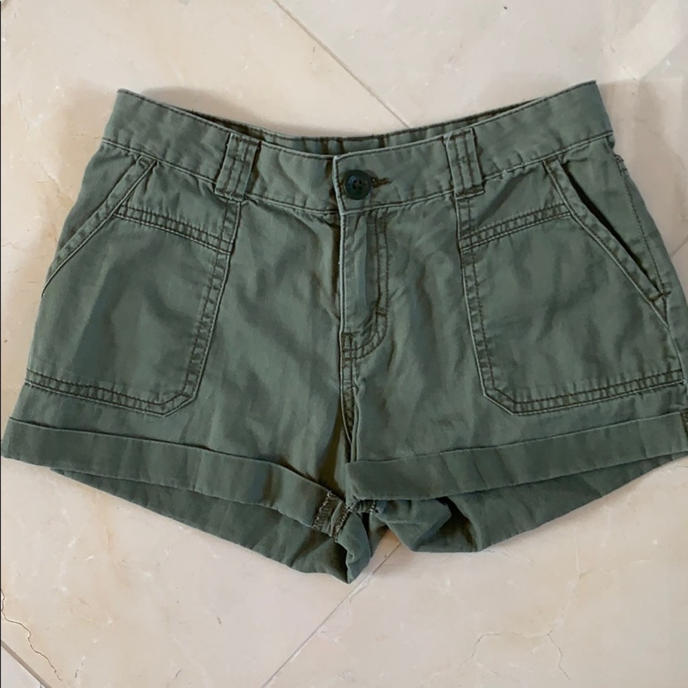 Army green Cargo shorts